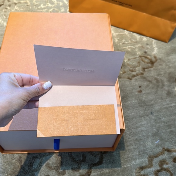 Authentic Louis Vuitton Empty Box - Picture 5 of 8
